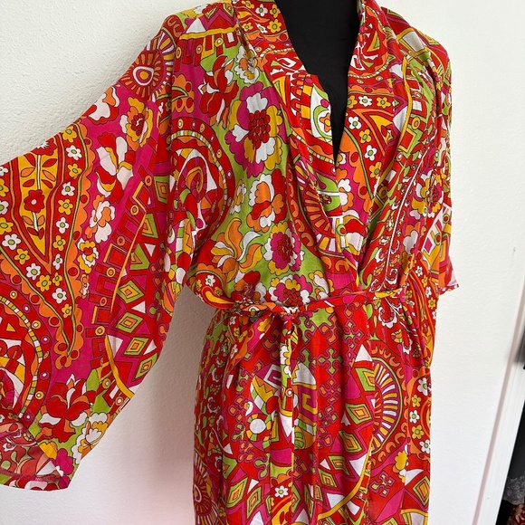 Natori Other - Josie Natori Kimono Robe. Size small